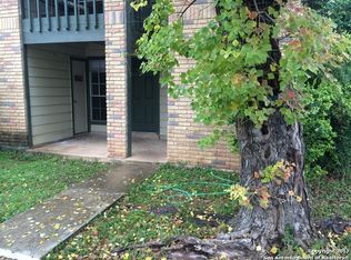 5201 Meadow Fld APT 2, San Antonio, TX 78250