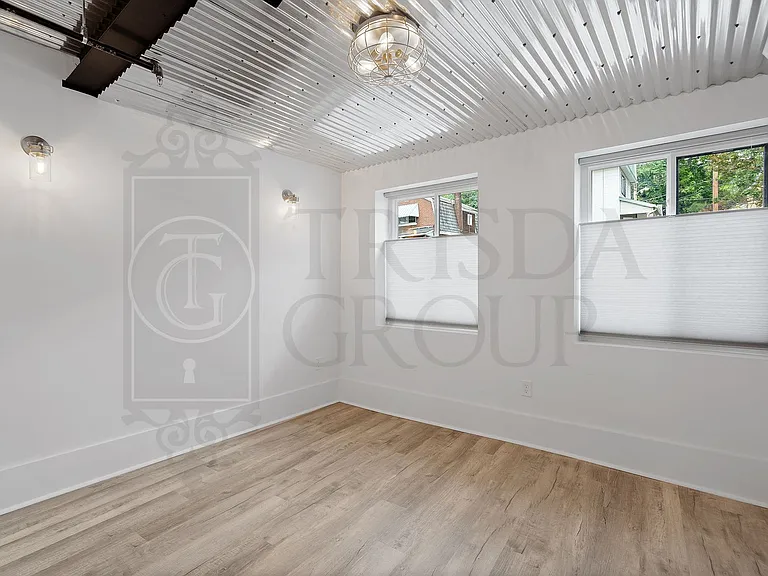 160 Southern Ave #7 — Photo 15