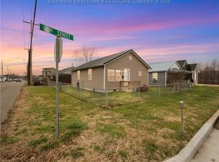 1210 12th St, Nitro, WV