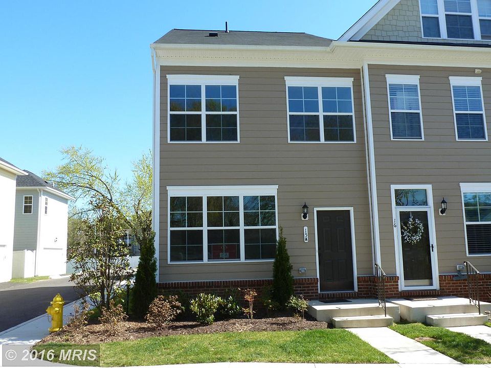 1st image of 15 Boucher Pl #B