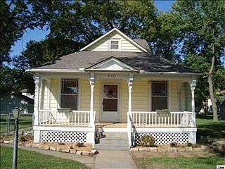 1st image of 617 Pearl St
