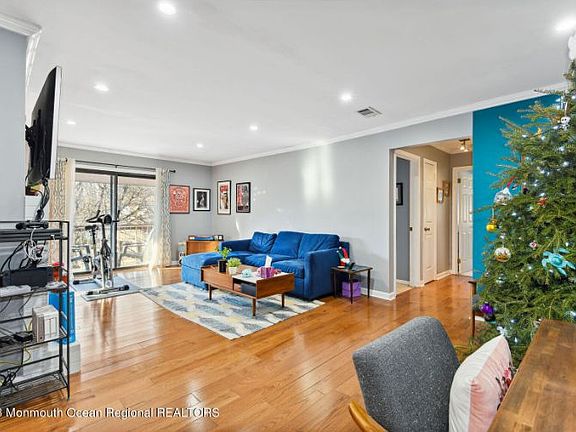 2nd image of 102 Beverly Hill Ter #L