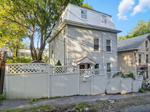 3 Autumn St, Haverhill, MA 01832