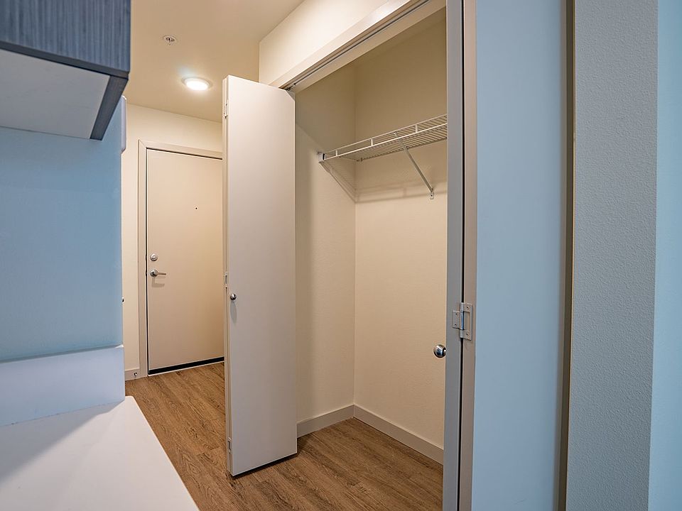 2nd image of 4801 Fauntleroy Way SW Unit 215