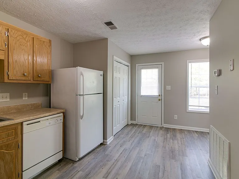 821 Oak Arbor Ct — Photo 34
