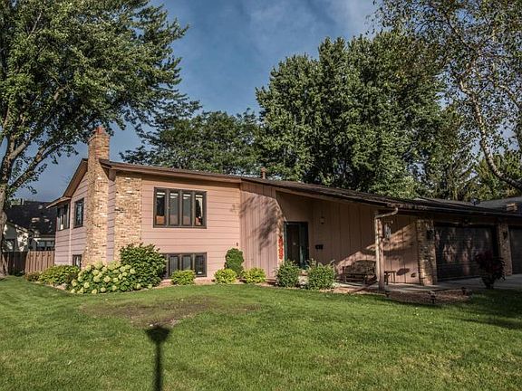 5th image of 1027 Westview Dr