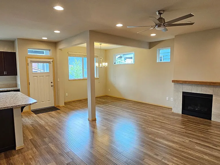 1044 Magnuson Way — Photo 2