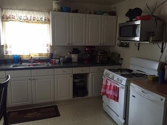 4th image of 729 Solano St