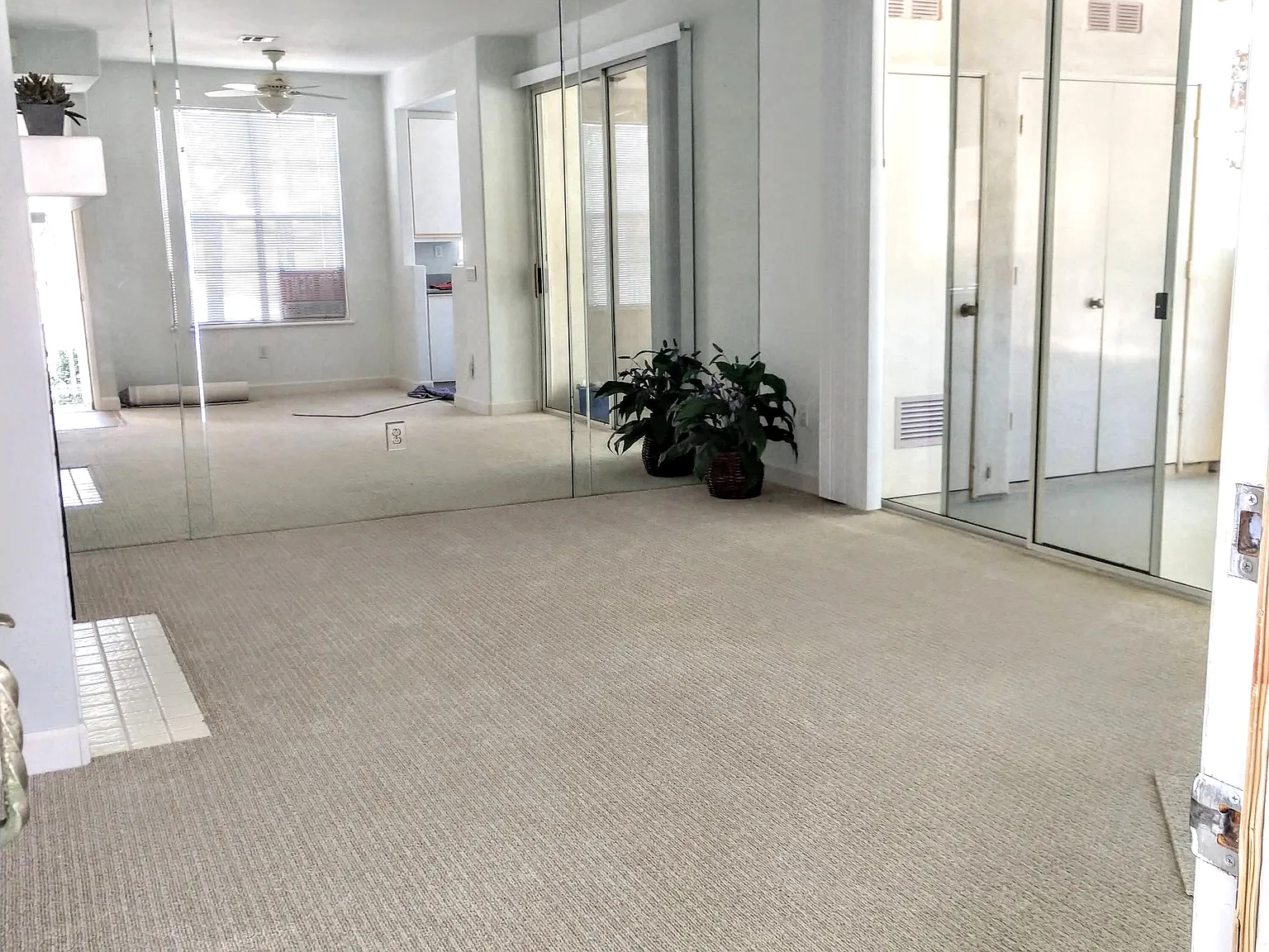 1 bed, 594 sqft, $2,900 — Photo 2