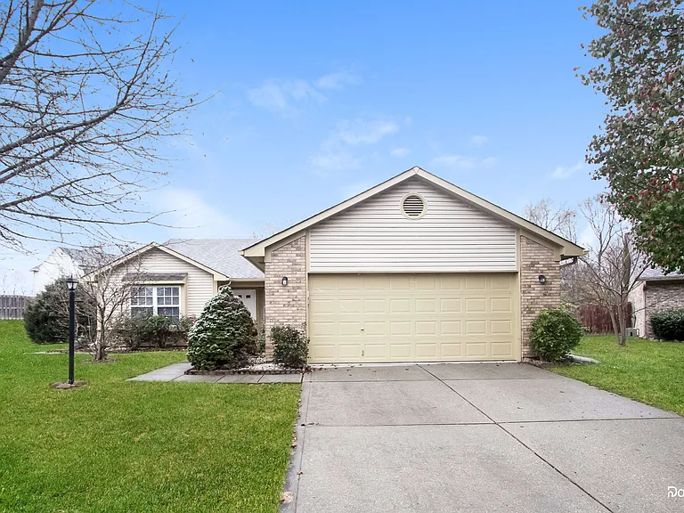 7028 Gimbel Ct — Photo 1