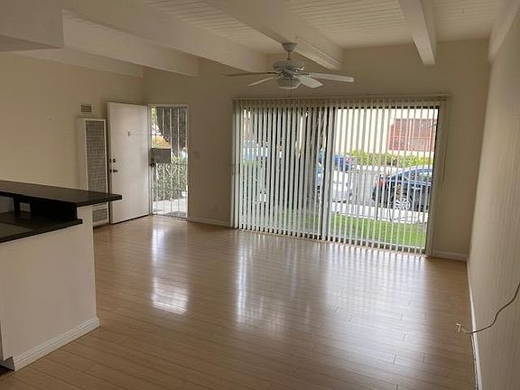 3rd image of 3102 S Canfield Ave APT 3