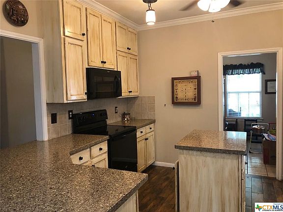 2nd image of 14 Palmer Ln