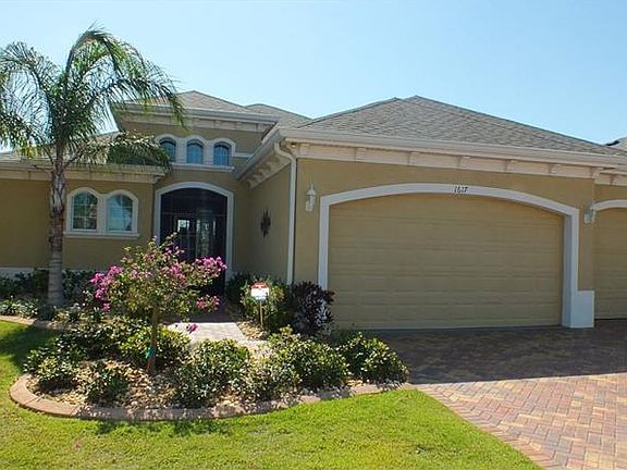 2nd image of 1617 Emerald Dunes Dr