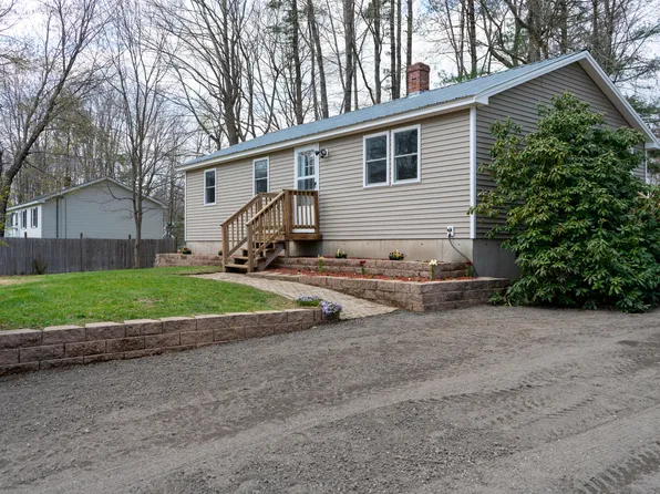 28 Devotion Avenue, Sanford, ME 04073