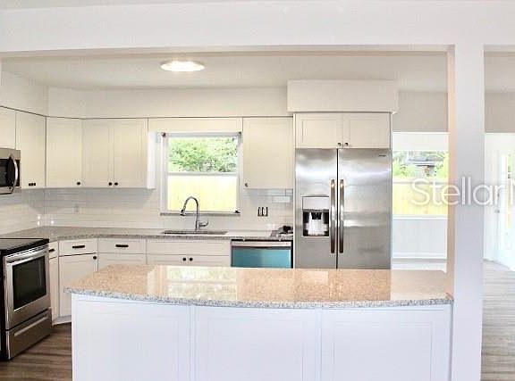 4th image of 1328 Chesterfield Dr