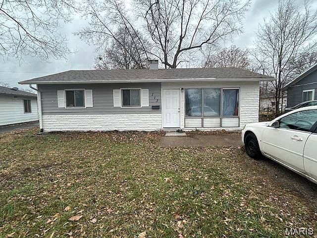 1st image of 113 Saint James Ln