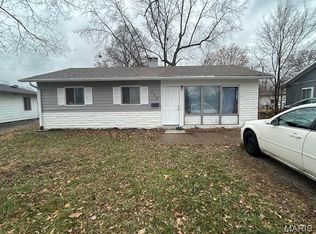 113 Saint James Ln, Cahokia, IL 62206