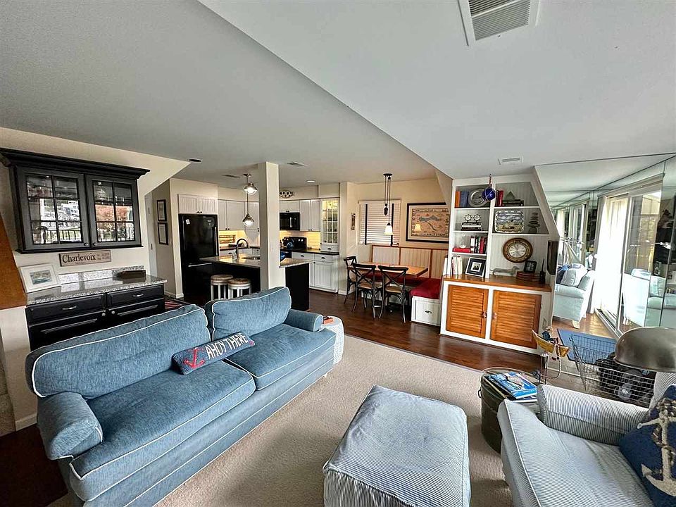 207 Belvedere Ave Charlevoix, MI, 49720 Apartments for Rent Zillow