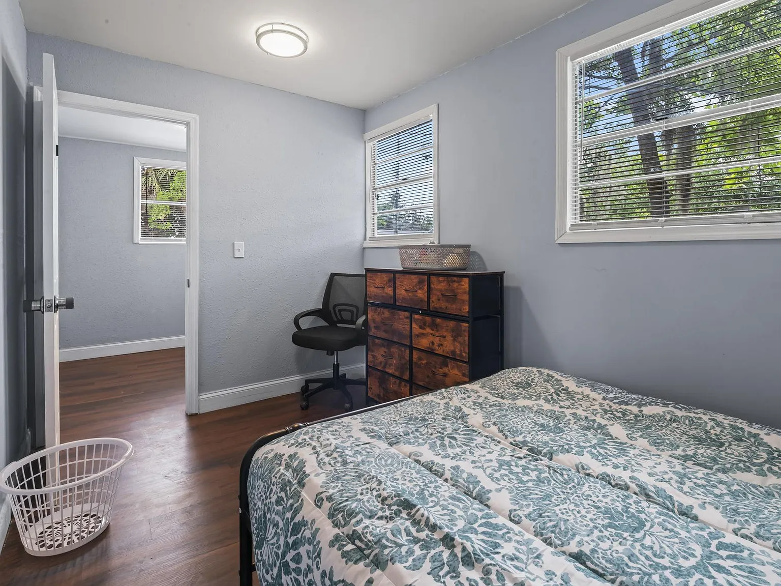4 bed, 3.0 bath, 1750 sqft, $620 — Photo 2