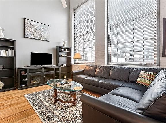 5th image of 920 Poeyfarre St APT 303