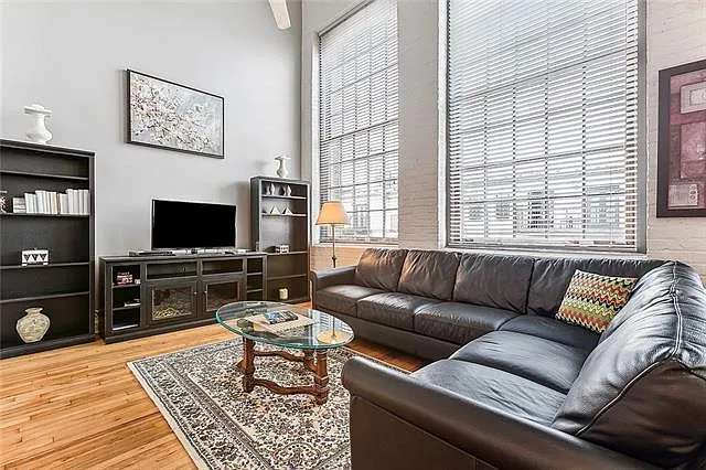920 Poeyfarre St #303 — Photo 5