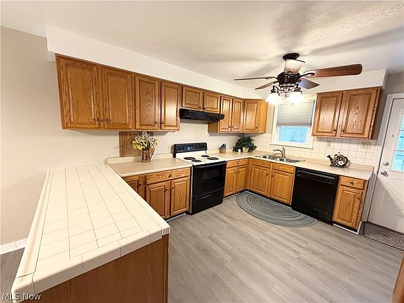 5th image of 1209 Courtland Rd