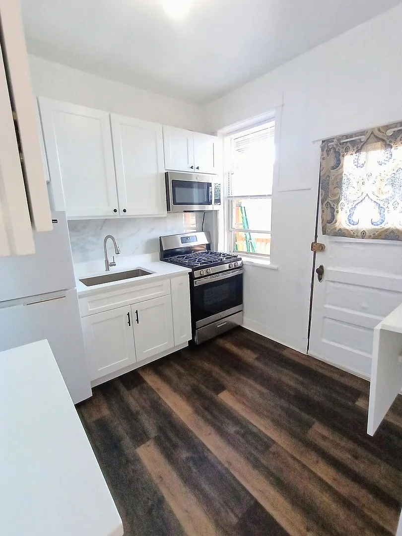 1 bed, 650 sqft, $1,925 — Photo 4
