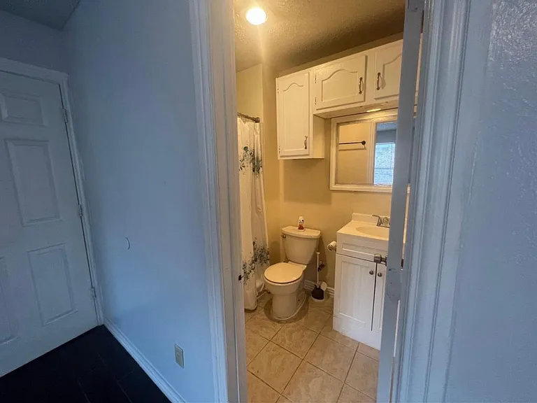 6004 Pinto Cir — Photo 23