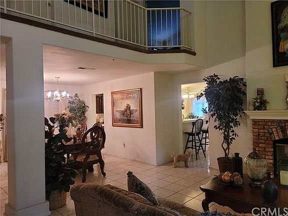 4th image of 16429 Goldentree Ave