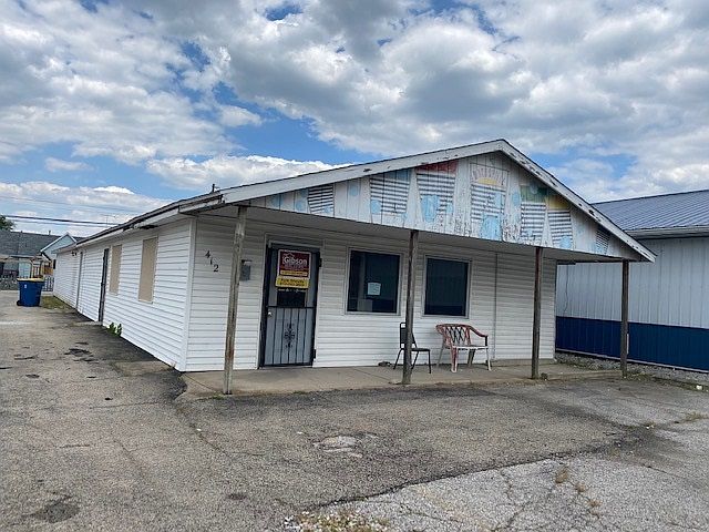 1st image of 412 W National Ave