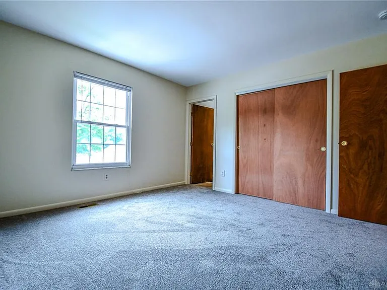 3108 E Stroop Rd — Photo 14