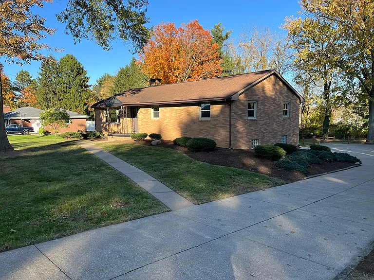 Valley View Dr — Photo 11