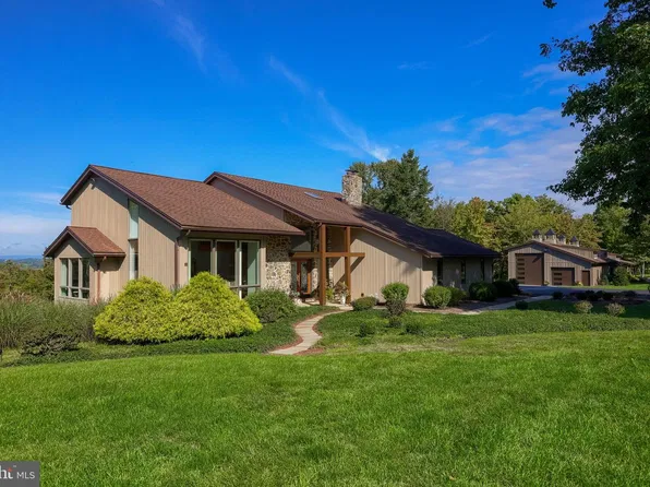 148 Forest Ln, Elizabethtown, PA 17022