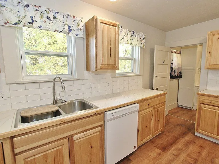 3344 W South Slope Rd — Photo 10