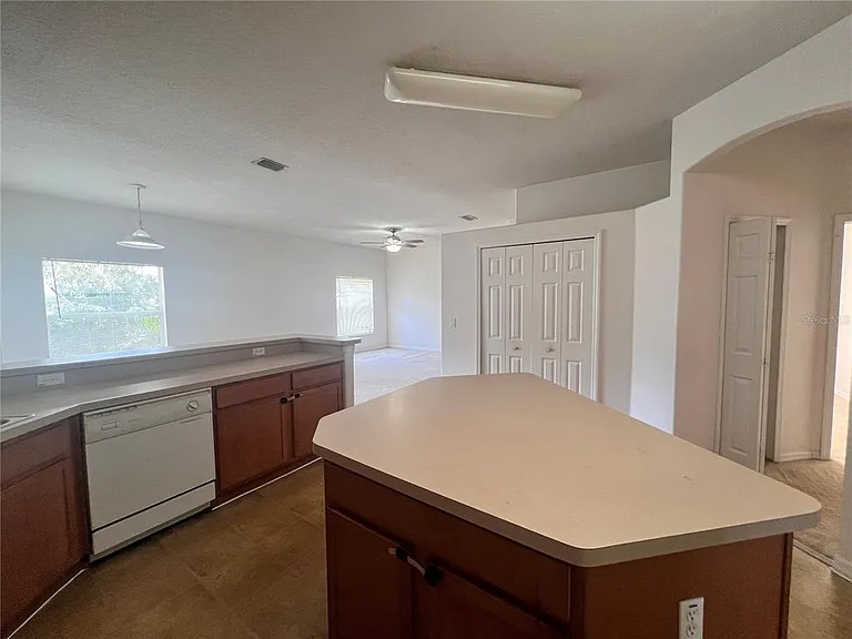 41 Louisiana Dr — Photo 8