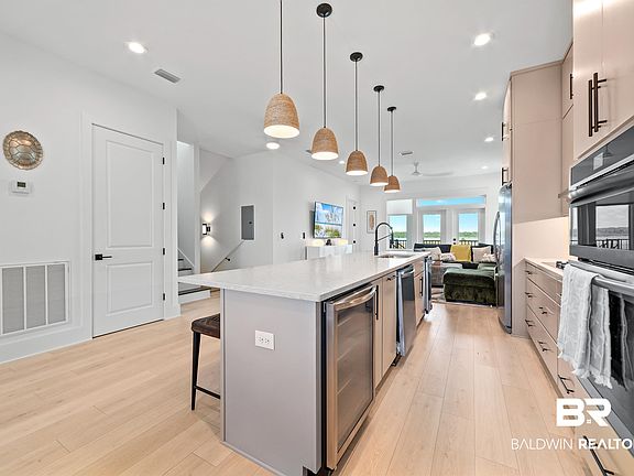 5th image of 3222 Sea Horse Cir