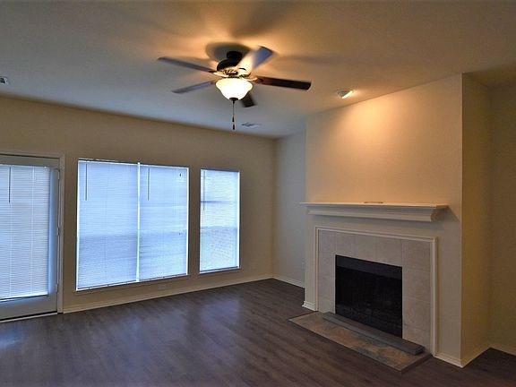 5th image of 2432 Telluride Dr