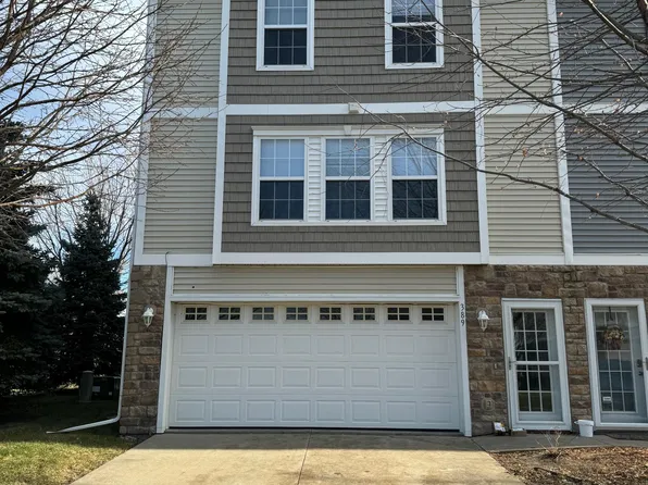 389 NE Sandalwood, Waukee, IA 50263