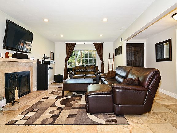 2nd image of 22546 Lull St