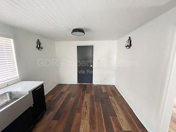 3rd image of 300 San Pasquale Ave NW APT D