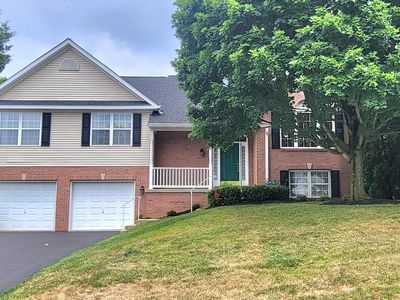 1954 Londontowne Dr, Hagerstown, MD, 21740