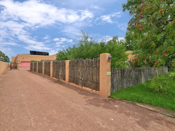 2615 Candelaria Rd NW, Albuquerque, NM 87107