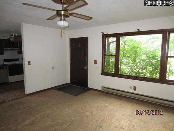 5th image of 23761 Parkwood Dr