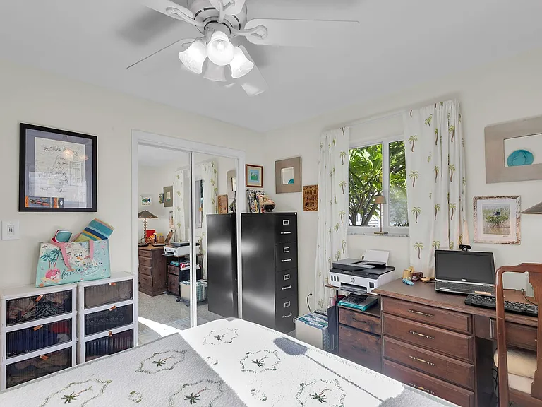 25 N Ocean Dr — Photo 8