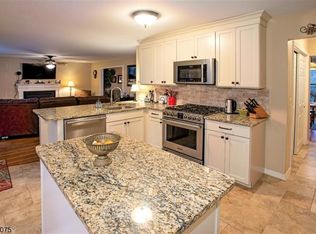 547 Watters Rd, Hackettstown, NJ 07840