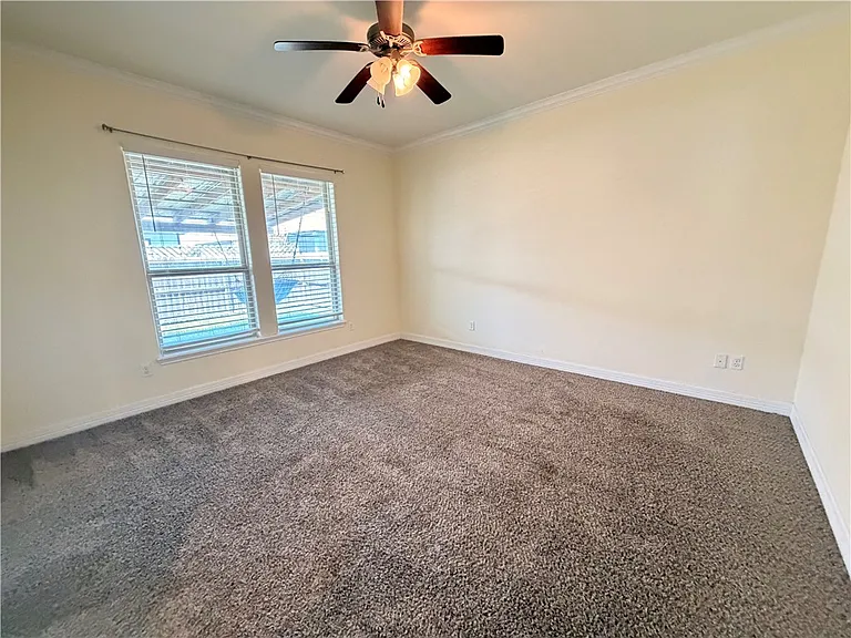 1816 Chesapeake Bay Dr — Photo 15