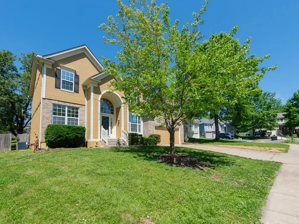 6512 N Fisk Ct, Kansas City, MO 64151