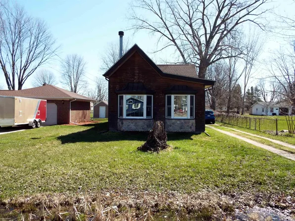 9411 Pearl Beach Blvd, Clay, MI 48001