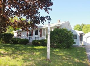 149 River Rd, Topsham, ME 04086