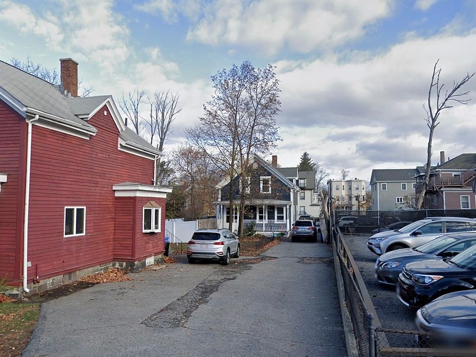 1st image of 32 Maple St